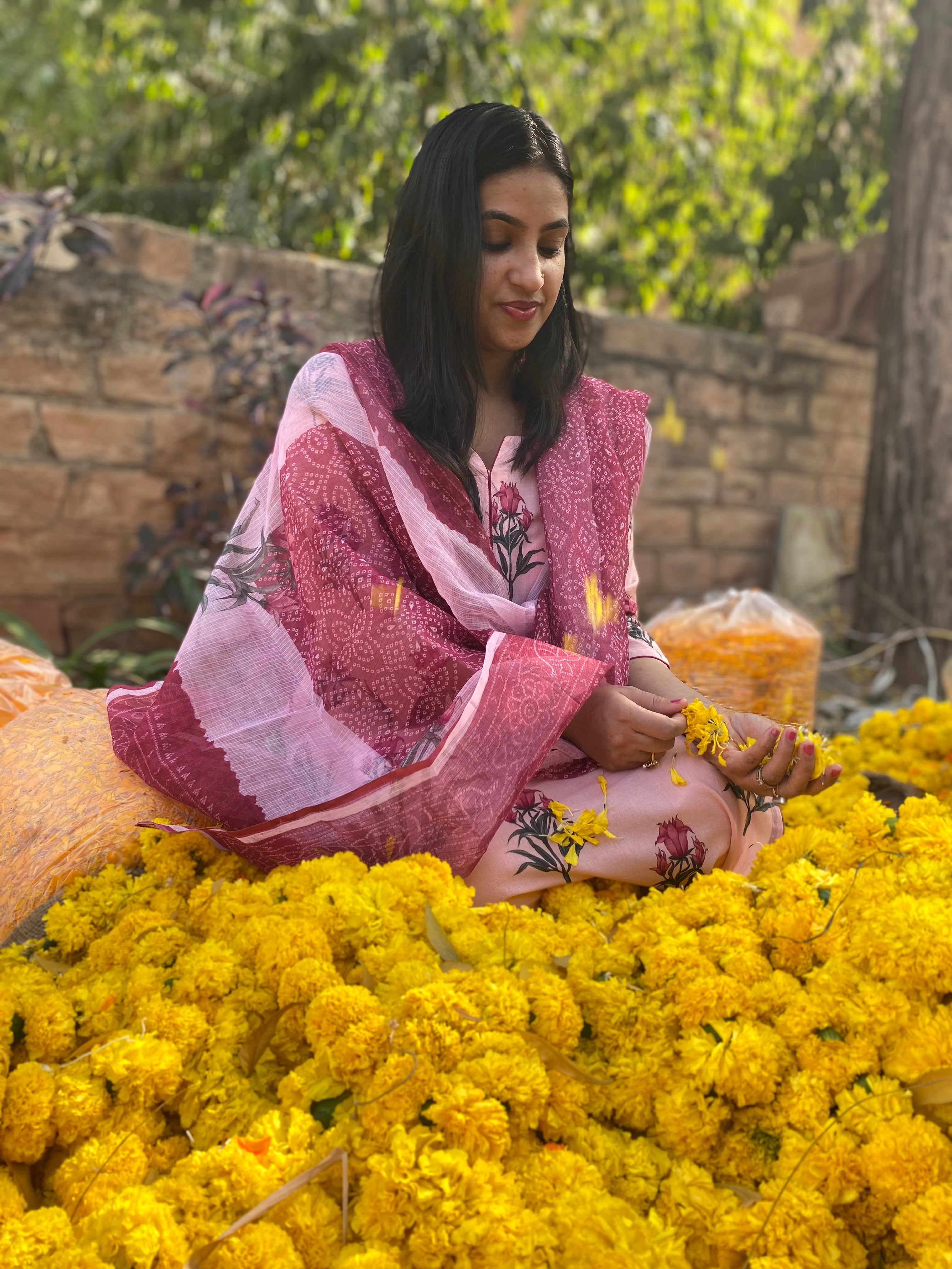 Faaguniya Pink